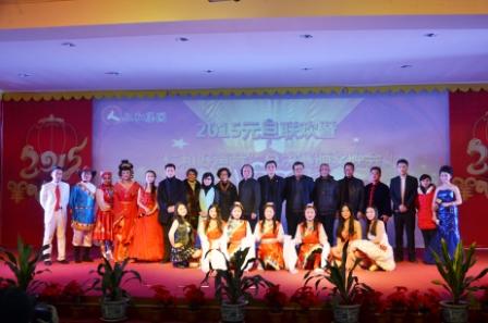 luck182015年元旦联欢暨luck18好声音总决赛晚会举行 (1)_副本.jpg